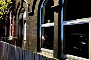 House | Exterior detail - 5bed-10 Guests-near City Centre-free Parking (Leeds)