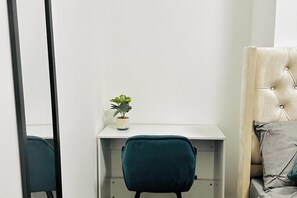 House | Interior - 5bed-10 Guests-near City Centre-free Parking (Leeds)