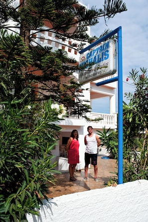 Fachada de la propiedad