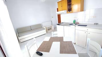 Captain Michalis 1 | Living area