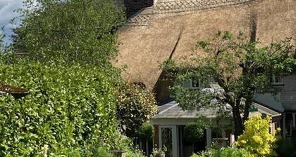 Idyllic Historic Thatched Cottage Hardy's Dorset