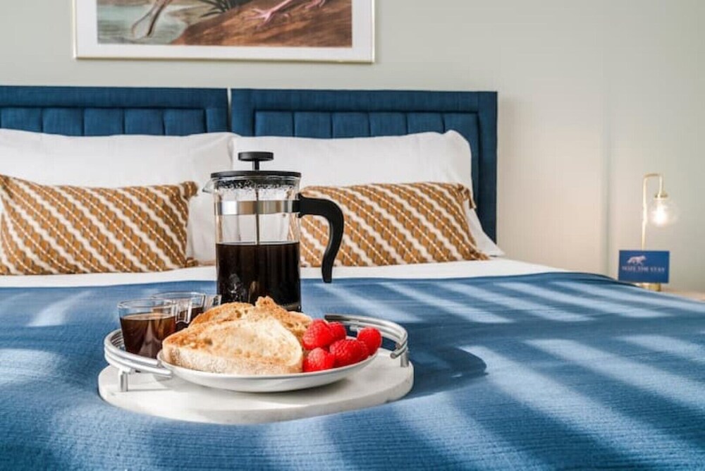 The Coach House, 3 bed apartment with offstreet parking in Ellesmere