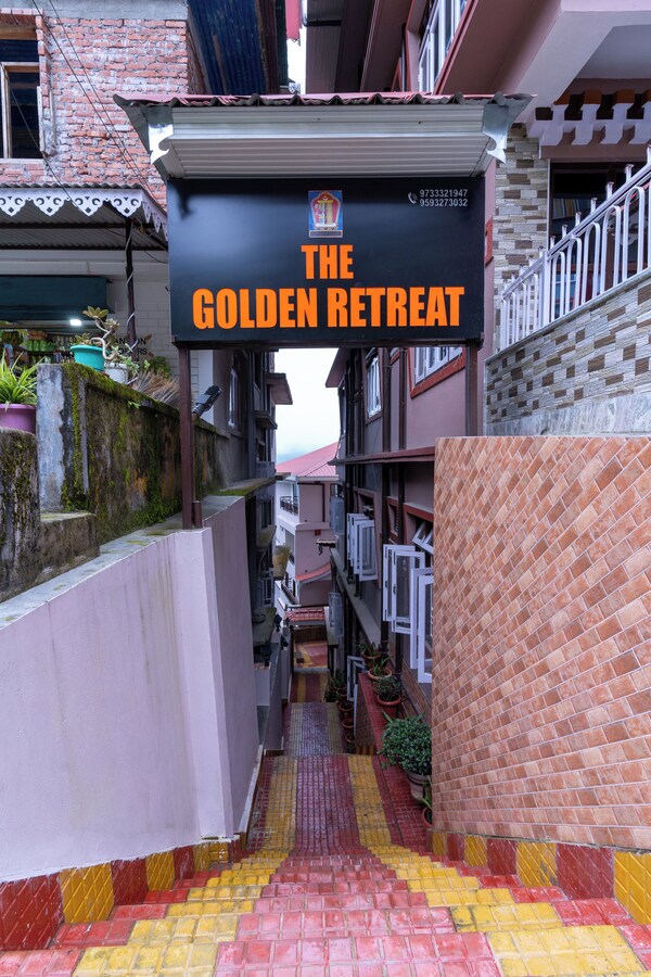 The Golden Retreat Hotel In Pelling - Pelling