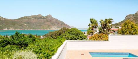 House | 5 bedrooms, Internet