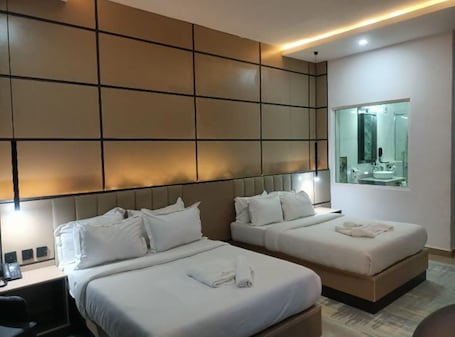 1 habitación, decoración personalizada y muebles diferentes