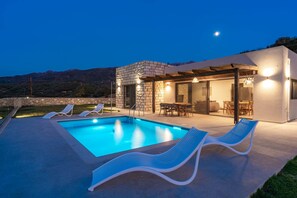 Pool - Aggel's Infinity View Villa - private pool (Kato Episkopi)