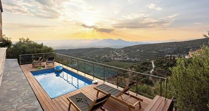 Martinia Pool Escape - Aiga Panoramic Vistas