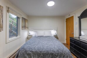 1 bedroom, iron/ironing board, WiFi, bed sheets - Pet Friendly 1br/1ba 18 Powderidge (Snowshoe)