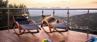 Martinia Pool Escape - Tragos Panoramic Views