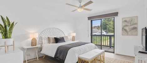 4 bedrooms, WiFi, bed sheets