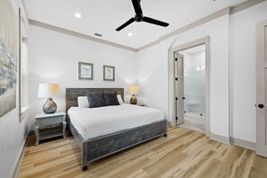 4 bedrooms, free WiFi, bed sheets - Book for Summer at this Home with a Community Pool and Game Room (Port St. Joe)