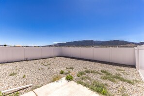 Townhome, 3 Bedrooms | Property grounds