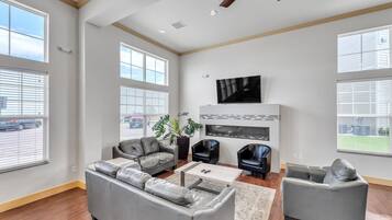 Apartment, 1 Bedroom | Interior