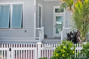 House, 3 Bedrooms | Exterior - Cielito Lindo - Private Home With Hot Tub 3 Bedroom Home by RedAwning (South Padre Island)