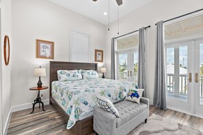 4 bedrooms, free WiFi - Seaside Rendezvous - Private Home Across From Community Park 4 Bedroom Home by RedAwning (South Padre Island)