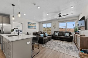 Condo, 2 Bedrooms | Living area | Smart TV, streaming services