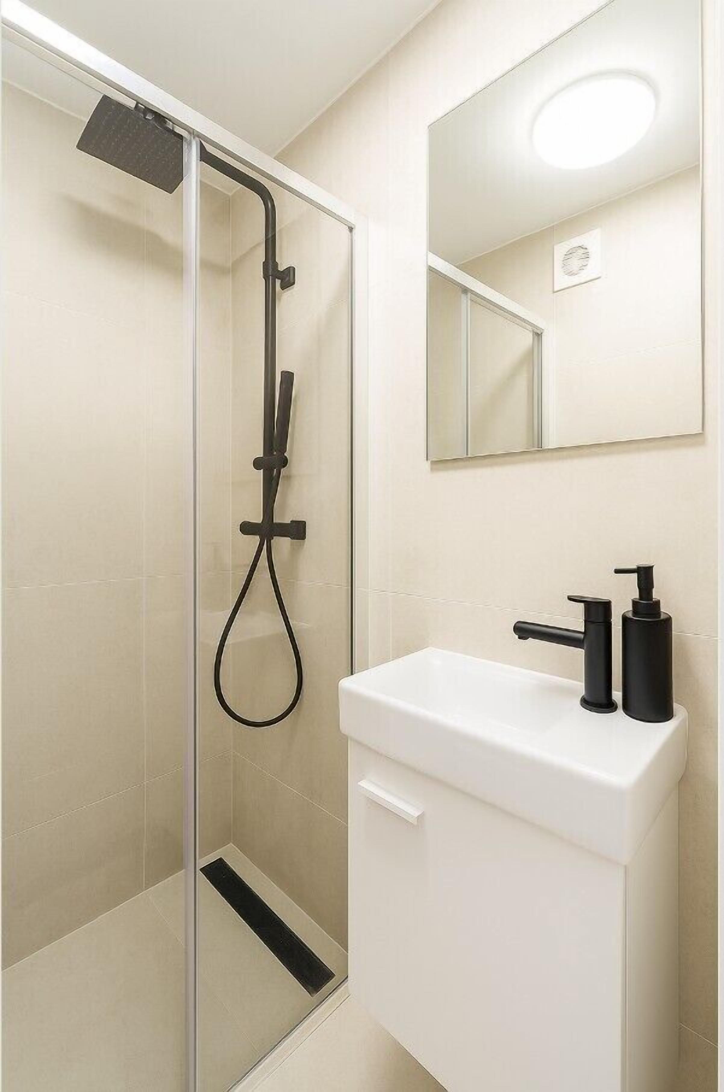 Free toiletries, hair dryer, towels, toilet paper