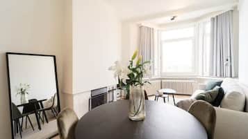 Apartment | Living area | Flat-screen TV