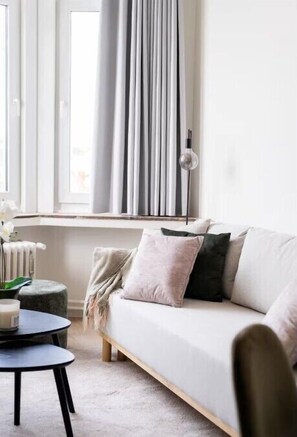 Apartment | 1 bedroom, premium bedding, down comforters, desk - National Large City Apartments (Antwerp)