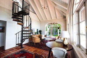 Interior - Big Hill - a luxurious haven that will not disappoint, View Sunrise, Dock (Elbow Cay)