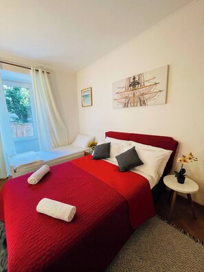 2 多间卧室、熨斗/熨衣板、WiFi、床单