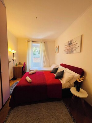 2 bedrooms, iron/ironing board, WiFi, bed sheets - My colosseum home (Roma)