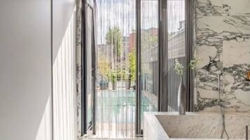 Comfort villa | Badkamer | Zeep, shampoo, toiletpapier