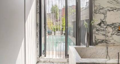 Villa Anvers 4 BDR Parking