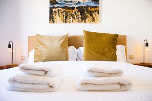 4 dormitorios, tabla de planchar con plancha, wifi gratis y ropa de cama