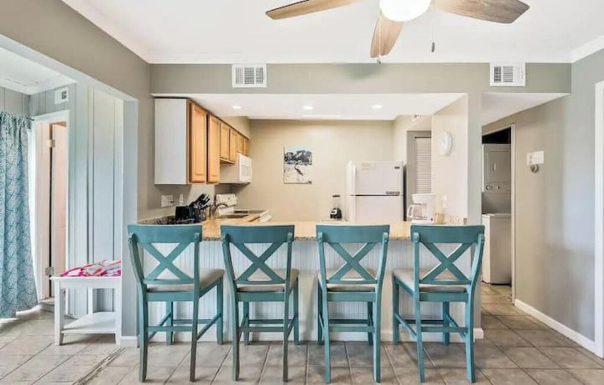 Photo 6 of Blue Pearl 1 bedroom, 2 bath condo - sleeps 6 , Pet friendly.