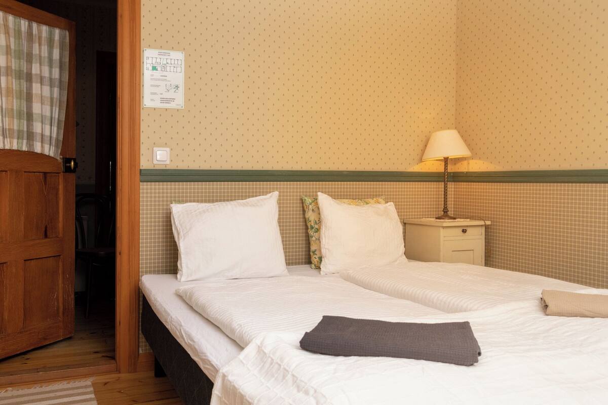 Basic Double Room