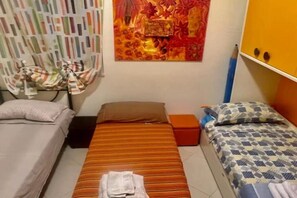 2 slaapkamers, een strijkplank/strijkijzer, wifi, beddengoed