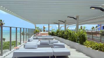 Basic Apartment | Terrace/patio