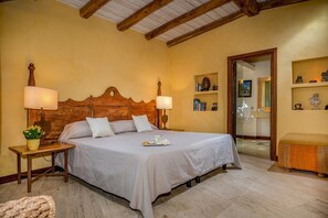 3 chambres, fer et planche à repasser, accès au Wi-Fi (inclus)