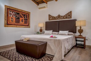 3 chambres, fer et planche à repasser, Wi-Fi gratuit, draps fournis