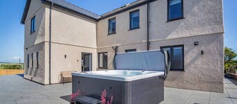Bryn Deufor - Five Bedroom House, Sleeps 10