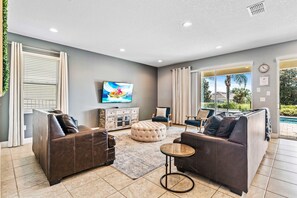 TV - Mystic Meadows - Five Bedroom House, Sleeps 11 (Kissimmee)