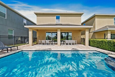 Mystic Meadows - Five Bedroom House, Sleeps 11