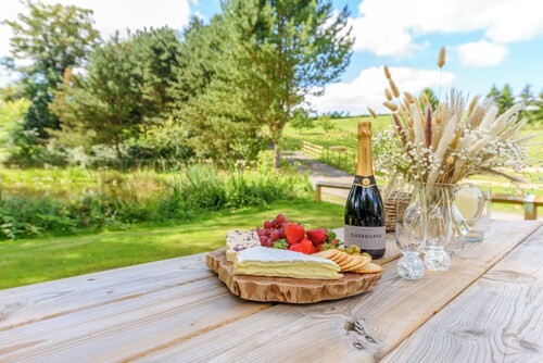 Secret Waterside Lodges in Worcestershire