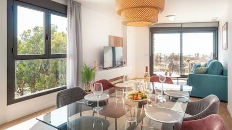 Apartamento superior | Comedor. Myflats Campello Beach