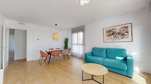 Apartamento superior | Sala de jantar