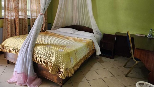 Comfort Double Room - KENLANDS RELAX INN (Nakuru)