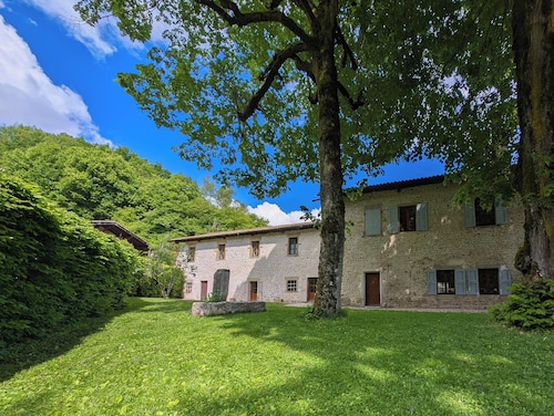 Chartreuse de la Sylve Bénite, gîte de caractère grande capacité