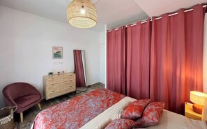 4 Schlafzimmer, Bügeleisen/Bügelbrett, kostenloses WLAN, Bettwäsche