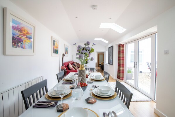 Dining - A charming cottage in the heart of Ballater, with a beautiful & modern interior (Ballater)