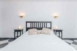 4 Schlafzimmer, Bügeleisen/Bügelbrett, Internetzugang, Bettwäsche