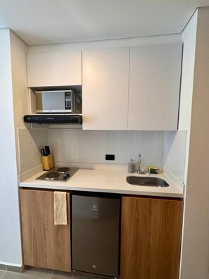 Standard Apartment, City View | Private kitchen -  204Oasis Urbano Con Terraza (Bogotá)