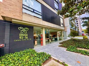 Front of property - 204Oasis Urbano Con Terraza (Bogotá)