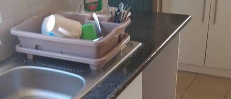 House | Private kitchen | Fridge, microwave, oven, stovetop