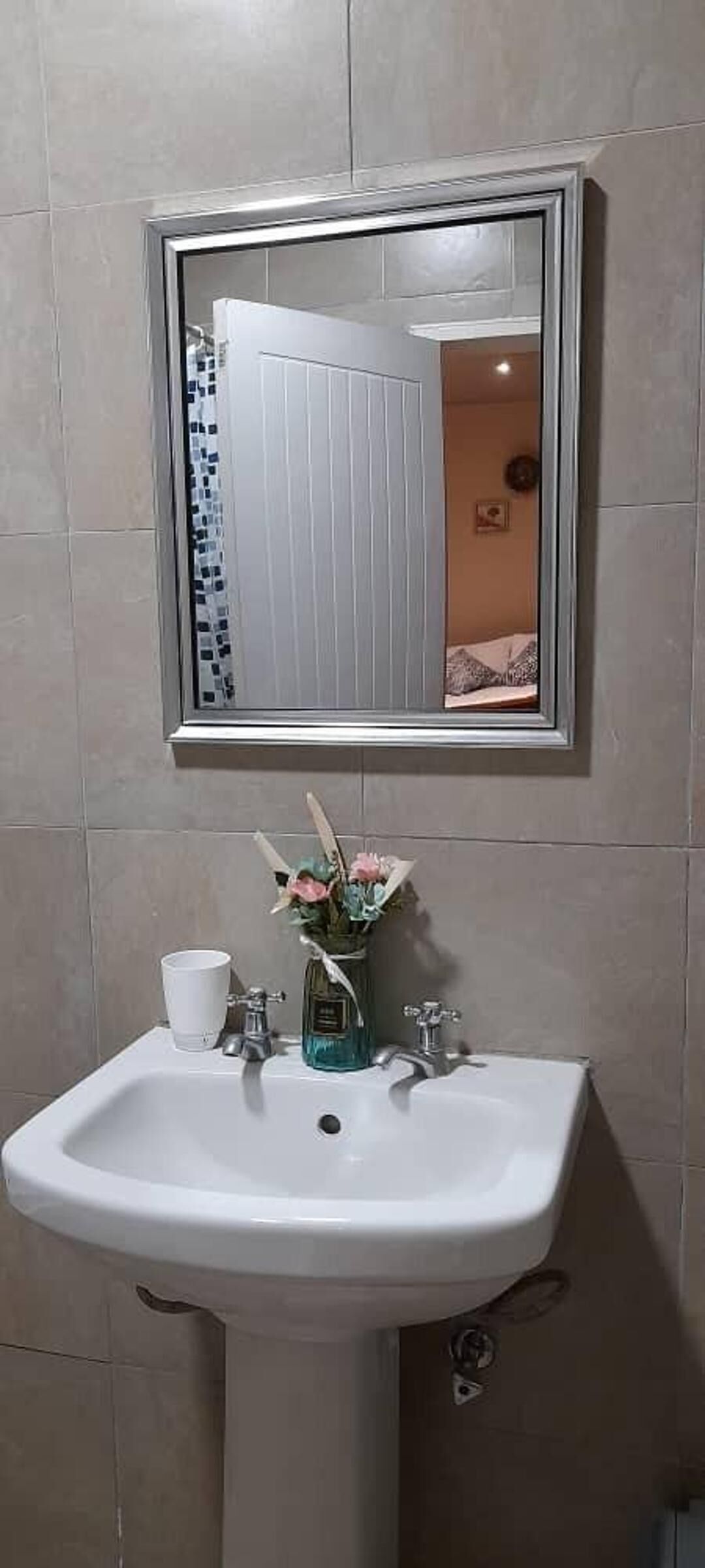 Casa | Baño | Tina y regadera independientes, tina profunda, toallas 